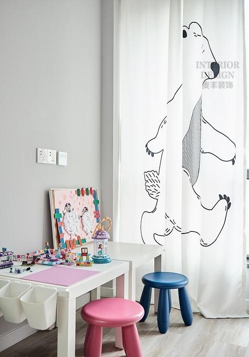 小孩子的書桌怎么設計比較好?需要注意什么問題?