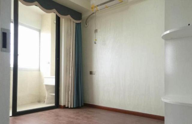 想全屋貼瓷磚？
