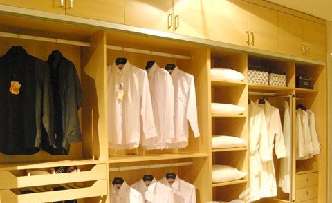 家居小秘訣：衣柜怎樣利用可以節省空間？